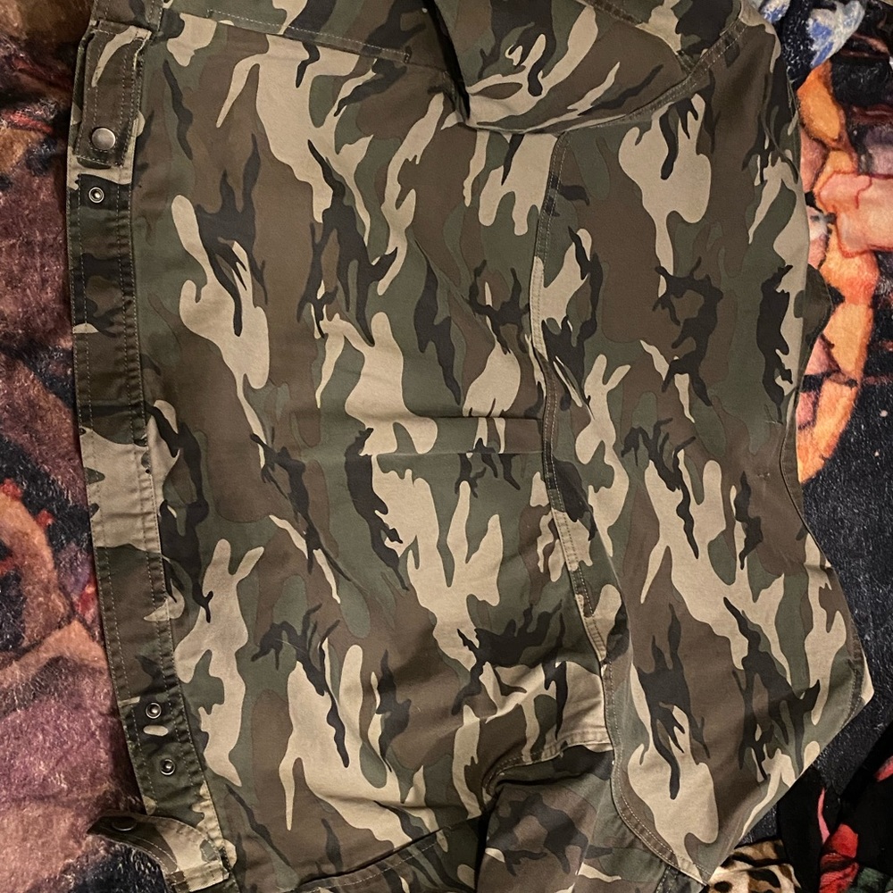 NEVER WORN camo jacket from Hot Topic.